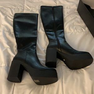 Lamoda Slick Nicks knee high platform boots